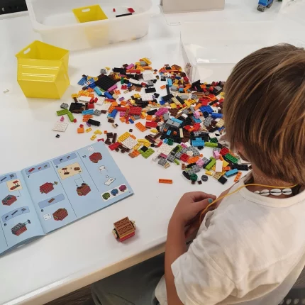 Beneficios al montar LEGO para los niños